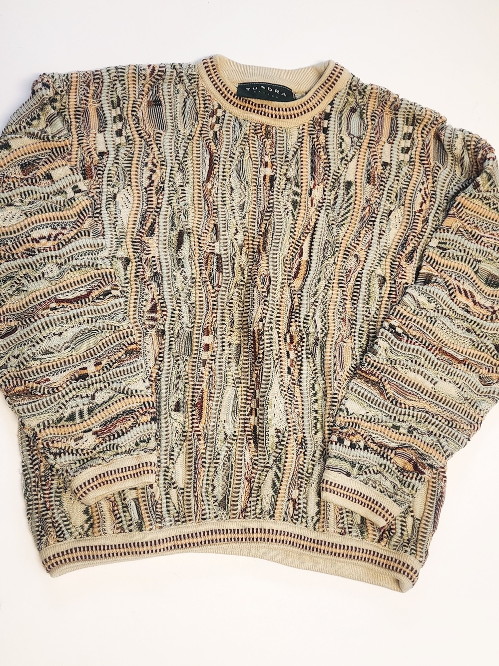 COOGI Style VINTAGE TUNDRA Canada Knit Sweater Size XL / Large 90s Abstract